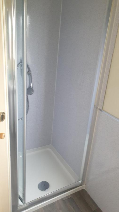 Holiday Home In Lyons Robin Hood Holiday Park Meliden Buitenkant foto