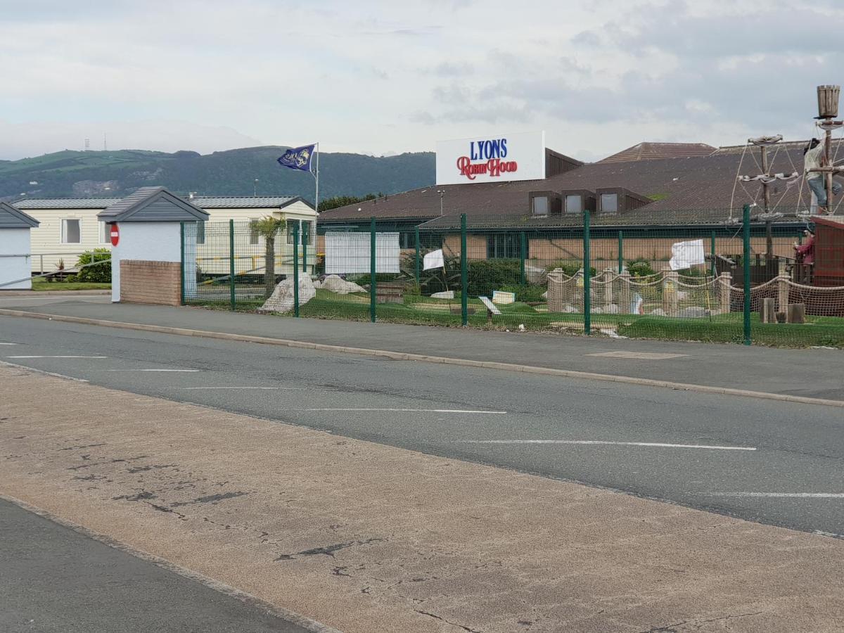 Holiday Home In Lyons Robin Hood Holiday Park Meliden Buitenkant foto